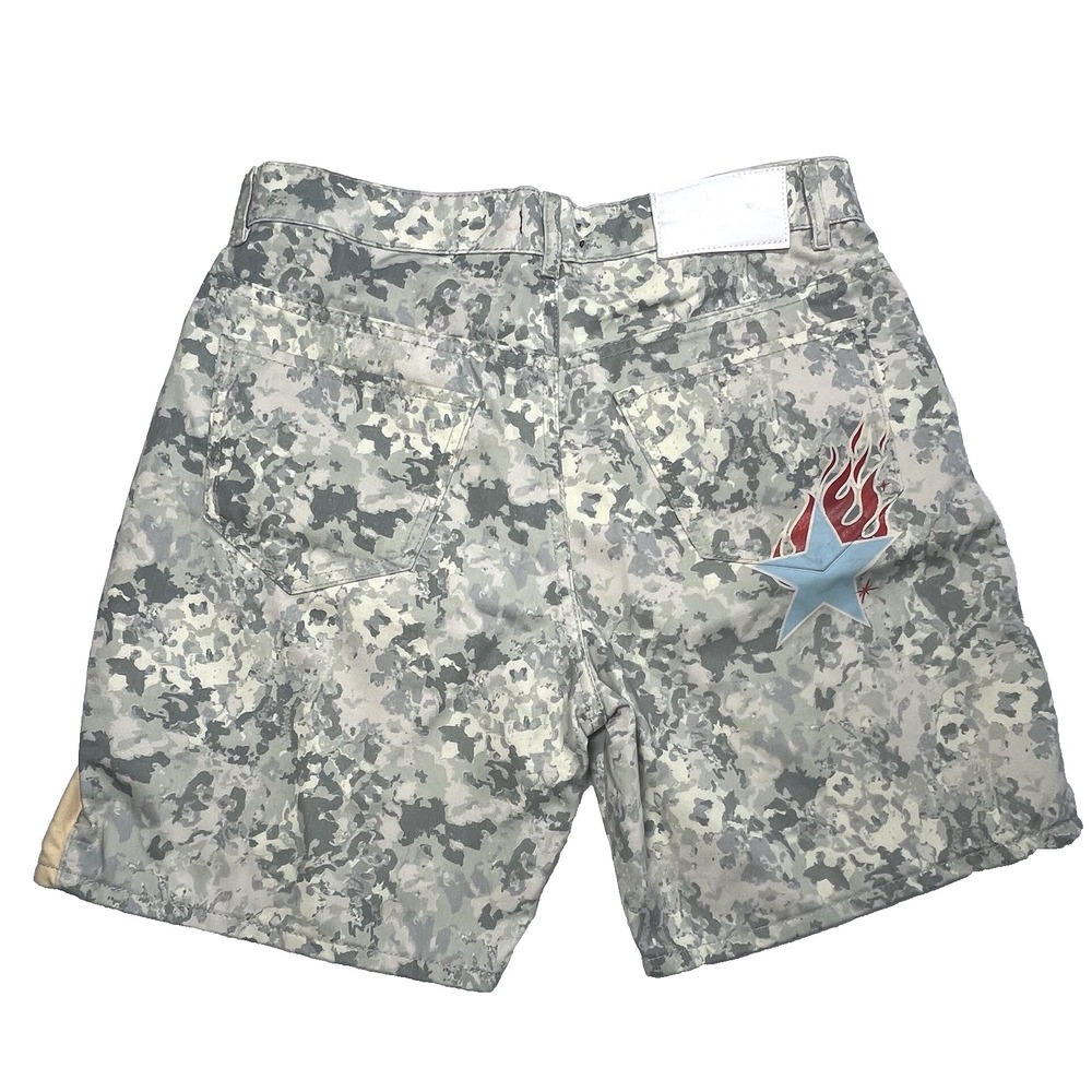 Boohoo Man Shorts Mens 32 Button Fly Camo Painted Flaming Star Camouflage‎